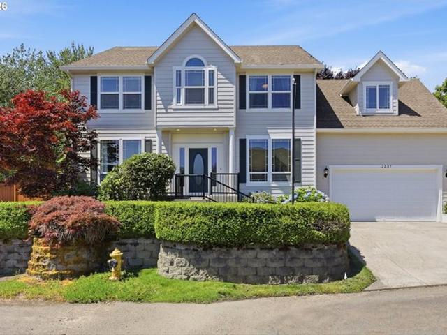 House for sale in Camas, Washington