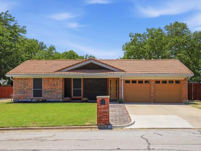House for sale in Bedford, Texas