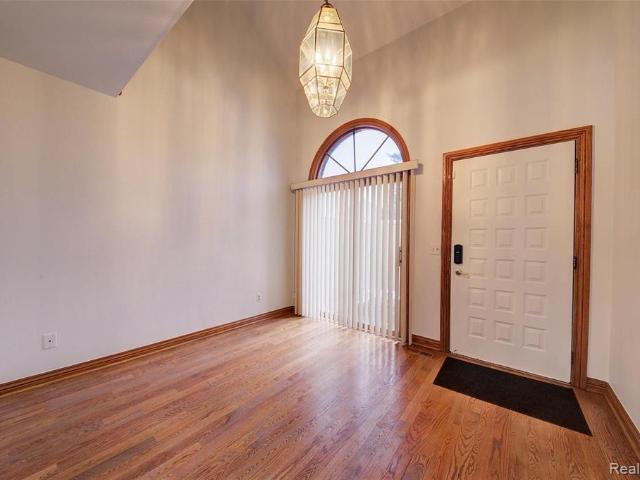 Property for rent in Rochester Hills, Michigan