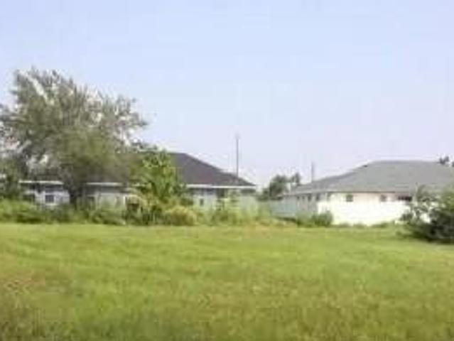 Land for sale in Cape Coral, Florida