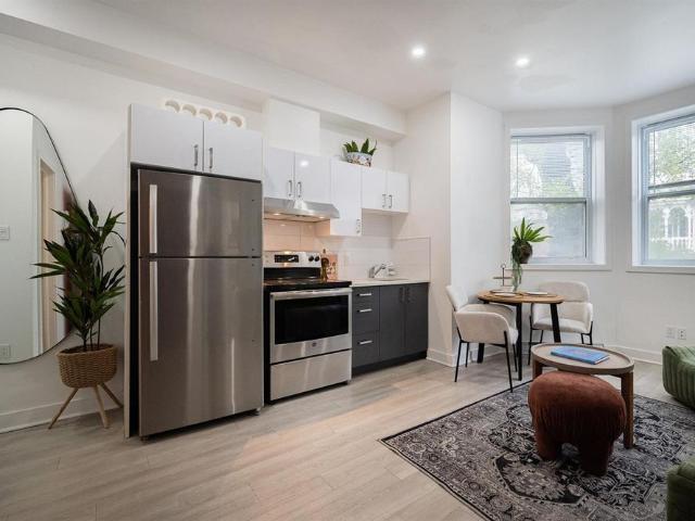 Apartment for rent in St. Leonard's, Quebec