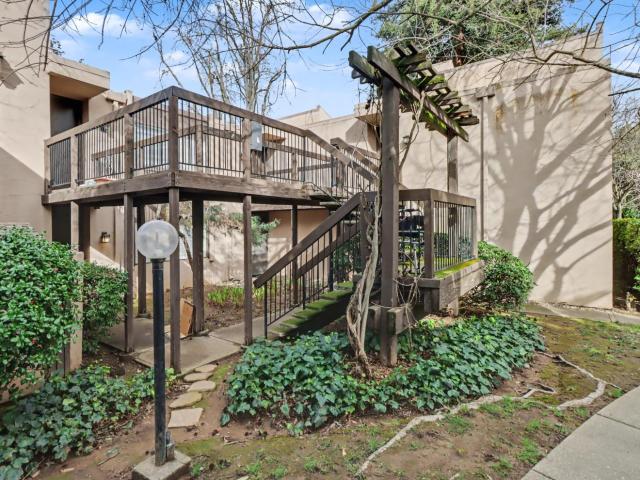 Condo for sale in Sacramento, California