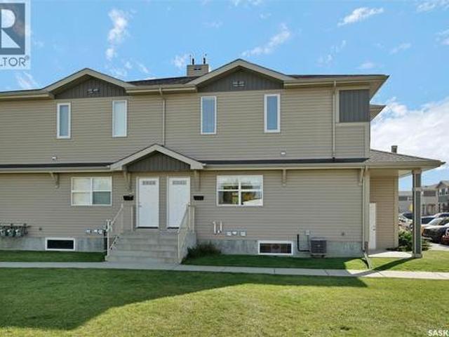Townhouse for sale in Martensville