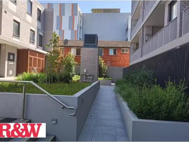 Apartment for rent in Toongabbie