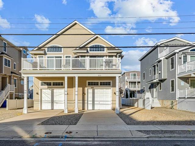 Townhouse for sale in Avalon, New Jersey