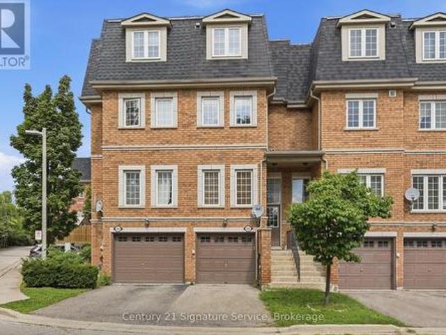 Townhouse for rent in Mississauga, Ontario