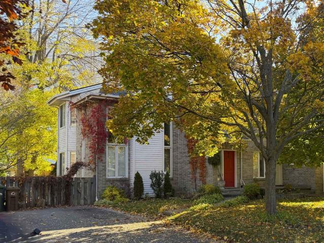 Townhouse for rent in Dorval, Montréal (région administrative)