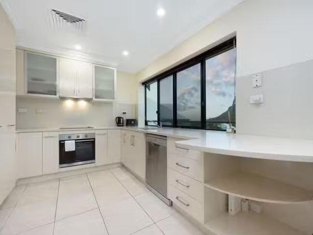 Apartment for rent in Castle Hill, Queensland