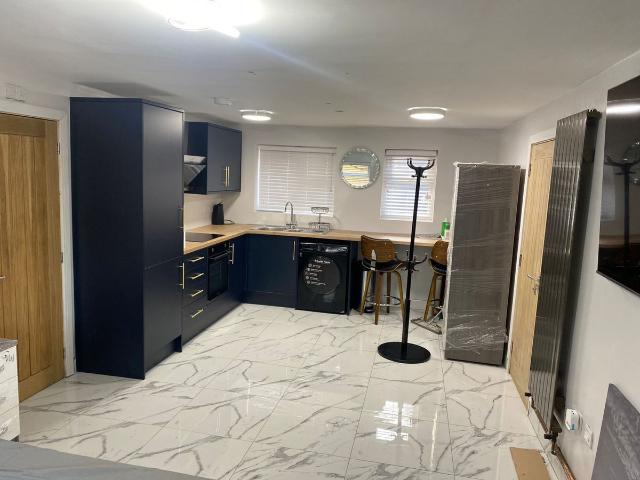 Studio for rent in Kitts Green, Buckland End