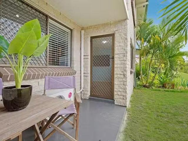 Apartment for rent in Gold Coast Mc