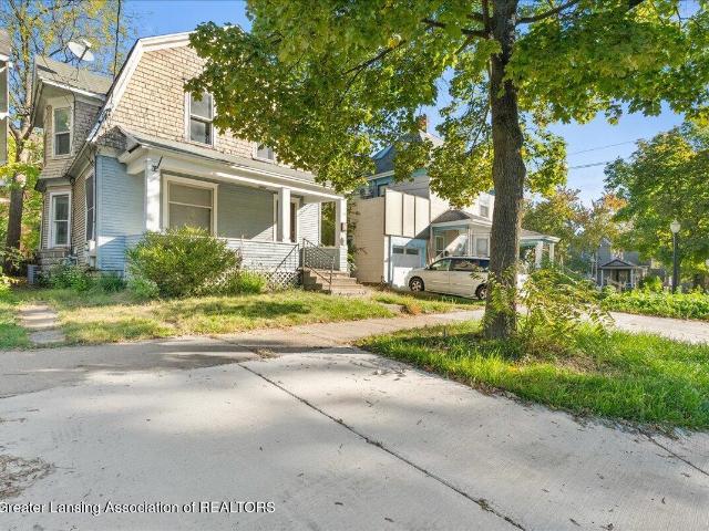 House for sale in Cherry Hill, Lansing