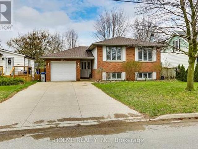 House for sale in Strathroy-caradoc, Ontario