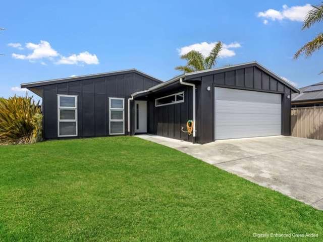 House for sale in Clive