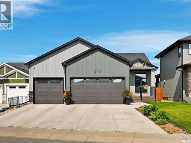 House for sale in Saskatoon, Saskatchewan