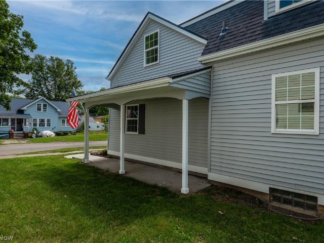 House for sale in Canal Fulton Historic District, Canal Fulton