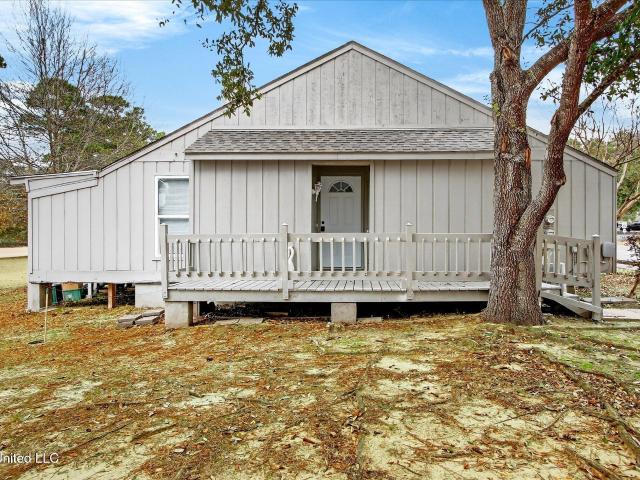 Townhouse for sale in Diamondhead, Mississippi