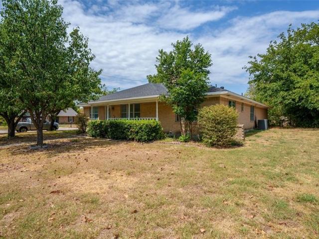 House for sale in Denton, Texas