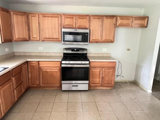 House for sale in Mchenry, Illinois