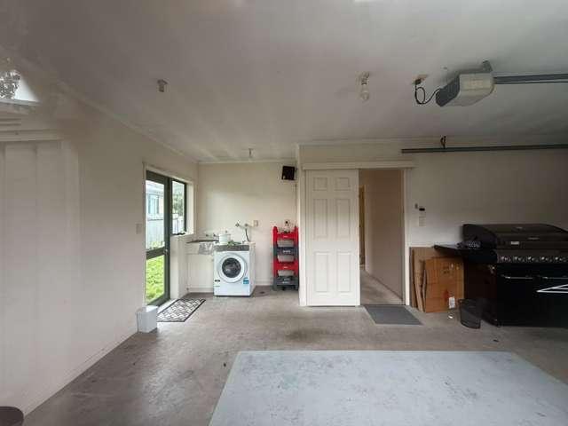 House for sale in Papakura