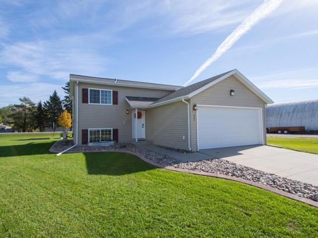 House for sale in Mapleton, Cass County