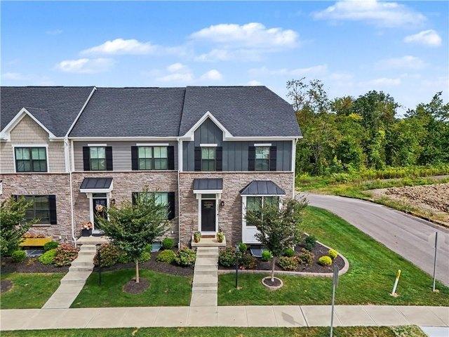 House for sale in Coraopolis, Pennsylvania