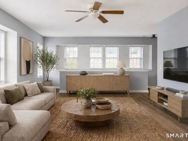 Condo for sale in Trumbull, Connecticut