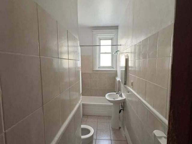 Apartment for rent in Westmount, Quebec