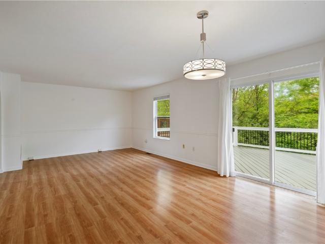 Townhouse for sale in Carnegie, Pennsylvania