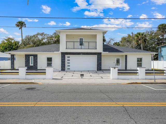 Duplex for sale in Daytona Beach, Florida