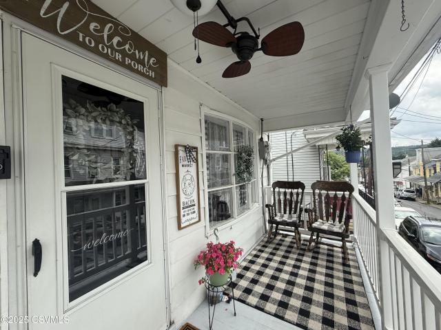House for sale in New Castle, Pennsylvania