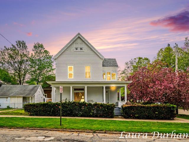 House for sale in Allegan, Allegan County