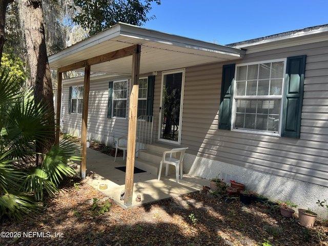House for sale in Satsuma, Florida