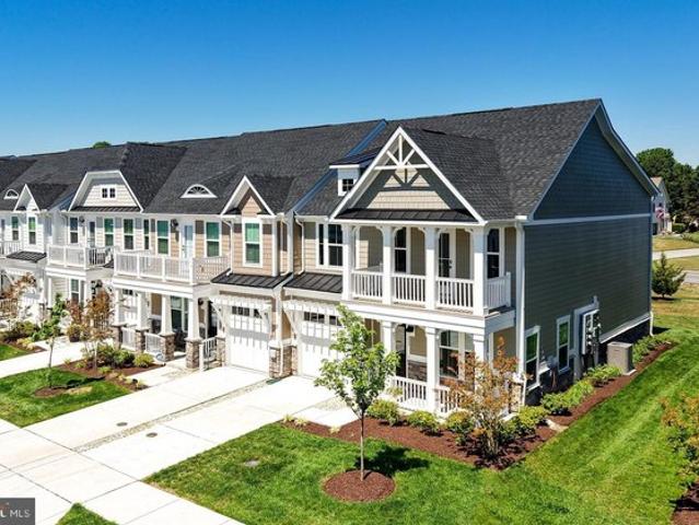 Townhouse for sale in Delaware