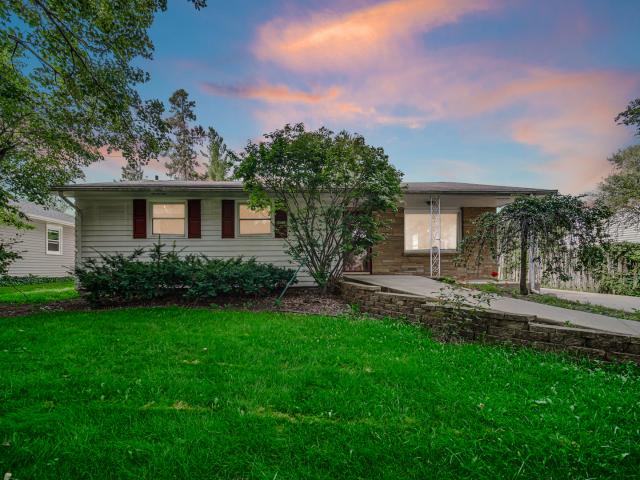 House for sale in Aurora, Kane County
