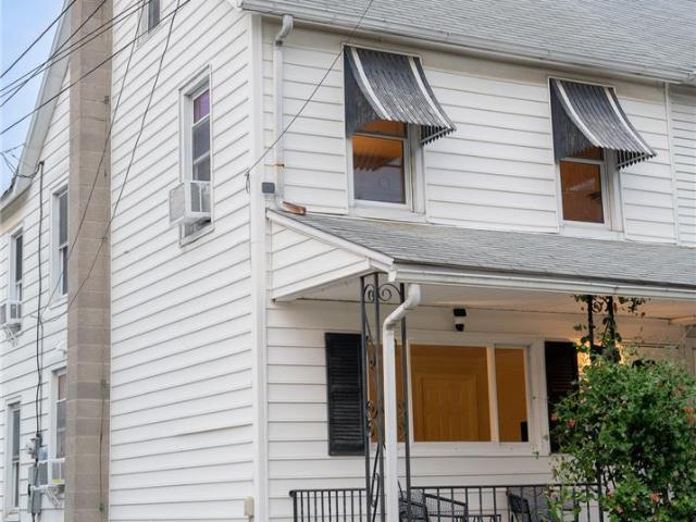 Townhouse for sale in Lehigh, Pennsylvania