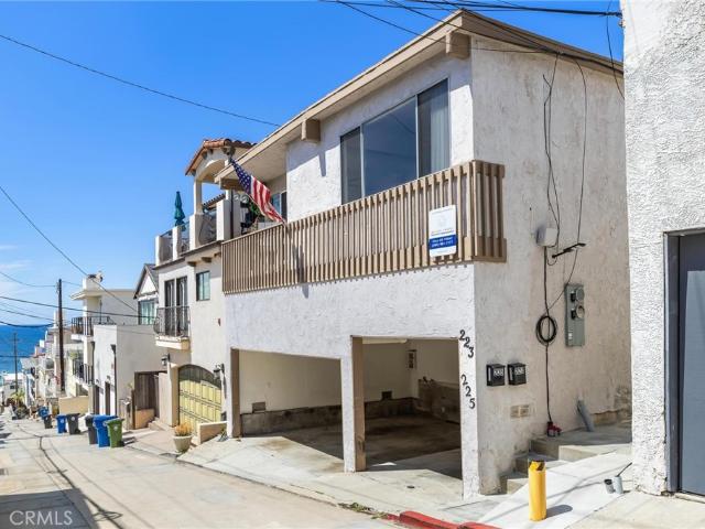 House for sale in Manhattan Beach, California