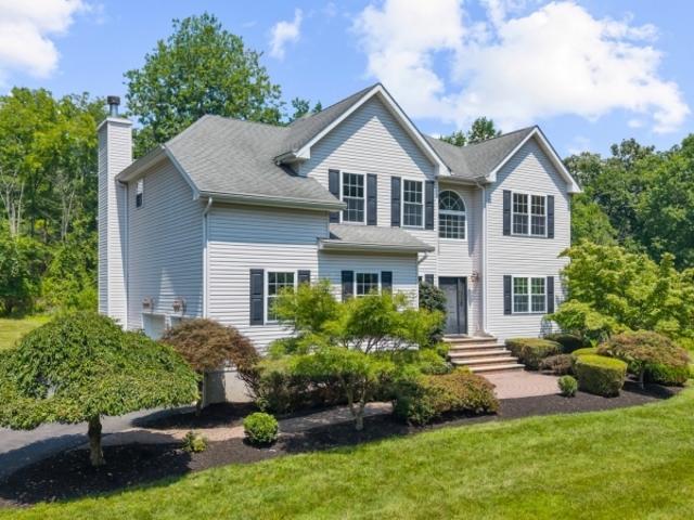 House for sale in Ringoes, New Jersey