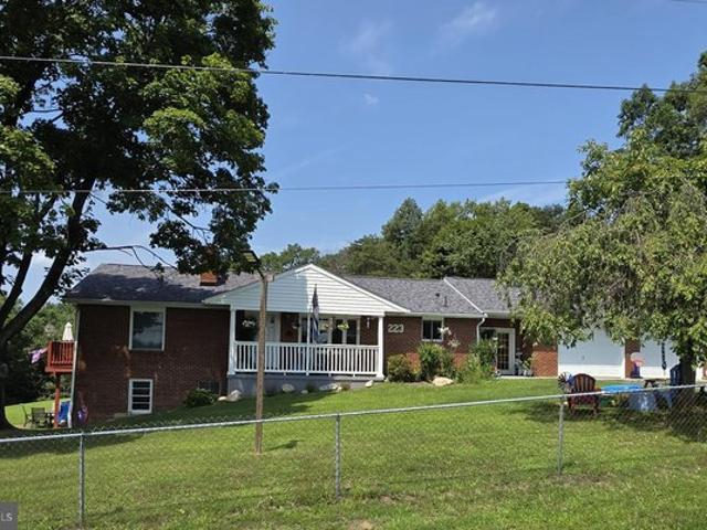 House for sale in Falling Waters, West Virginia