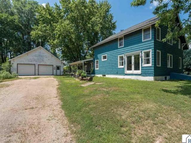 House for sale in Madelia, Minnesota