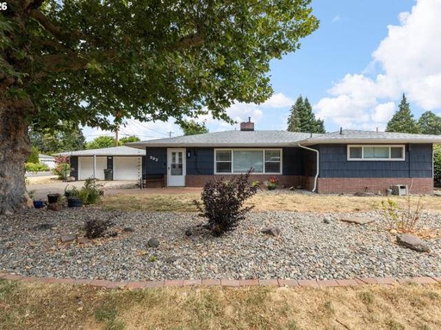 House for sale in Oregonia