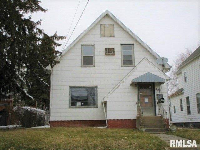 House for sale in Fulton, Illinois
