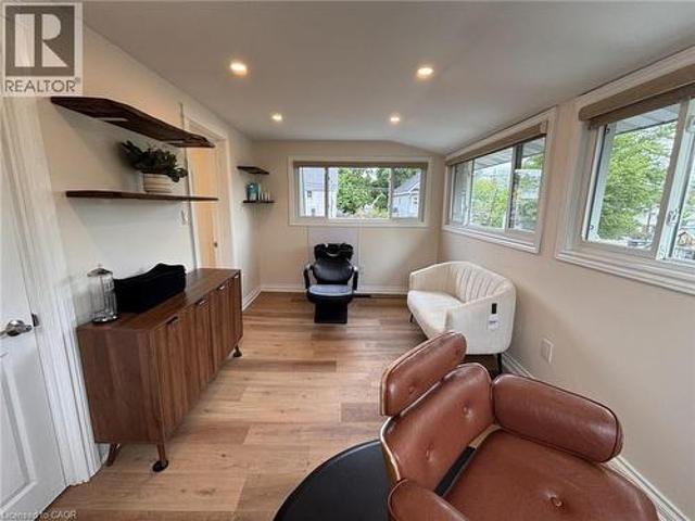 Commercial for rent in Simcoe, Ontario