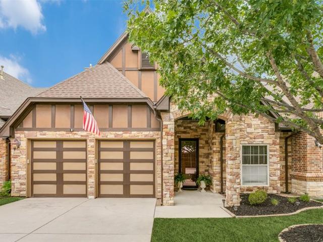 Condo for sale in Grapevine, Texas