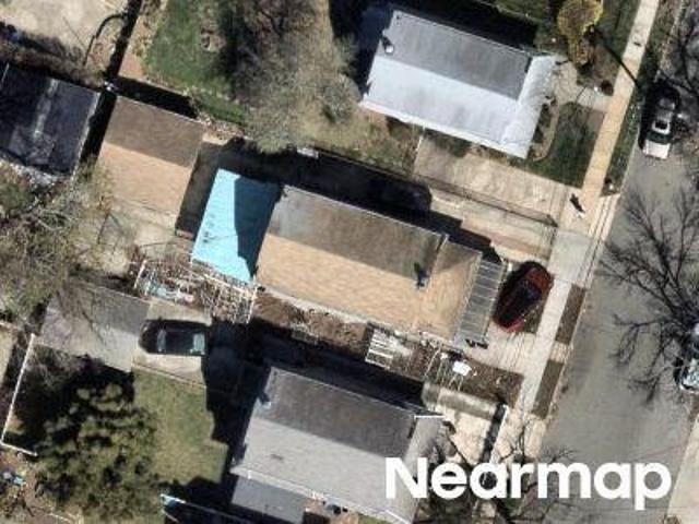 House for sale in Queens, Arverne