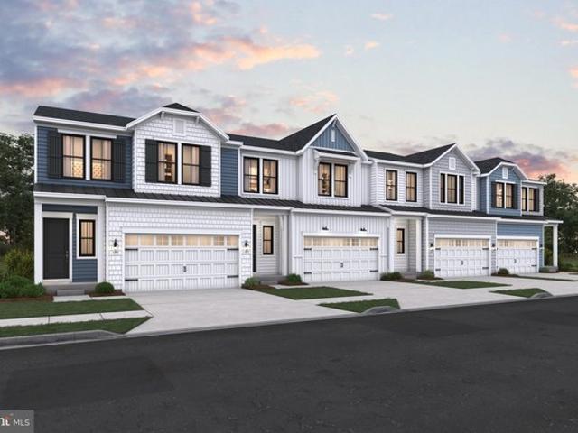 Townhouse for sale in Delaware