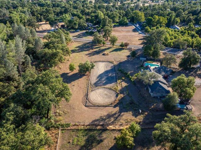 House for sale in Shasta, California
