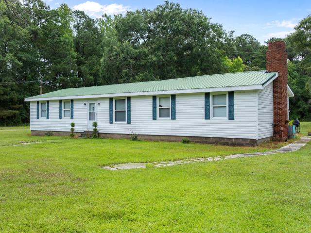 House for sale in Chocowinity, North Carolina