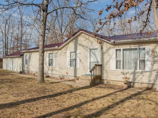 House for sale in Cole Camp, Missouri