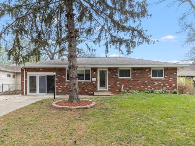 House for sale in Alton, Illinois
