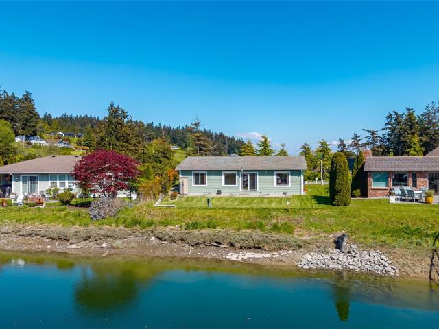House for sale in Oak Harbor, Washington
